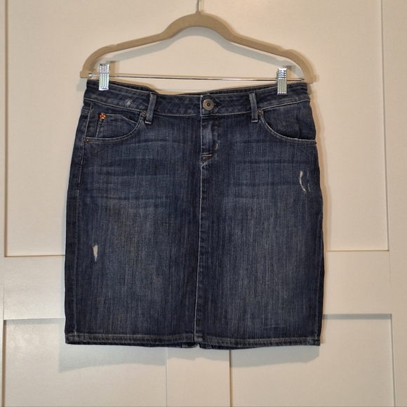 Hudson Denim Mini Skirt Rear Button Flap Pockets Lightly Distressed Size 30 - Picture 3 of 15